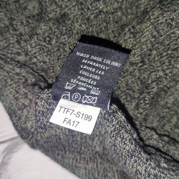 Bellissimo Sweater size Medium Olive Green - Picture 3 of 3